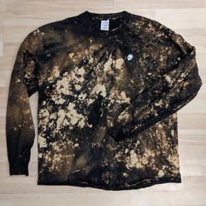 Long sleeve bleach tee